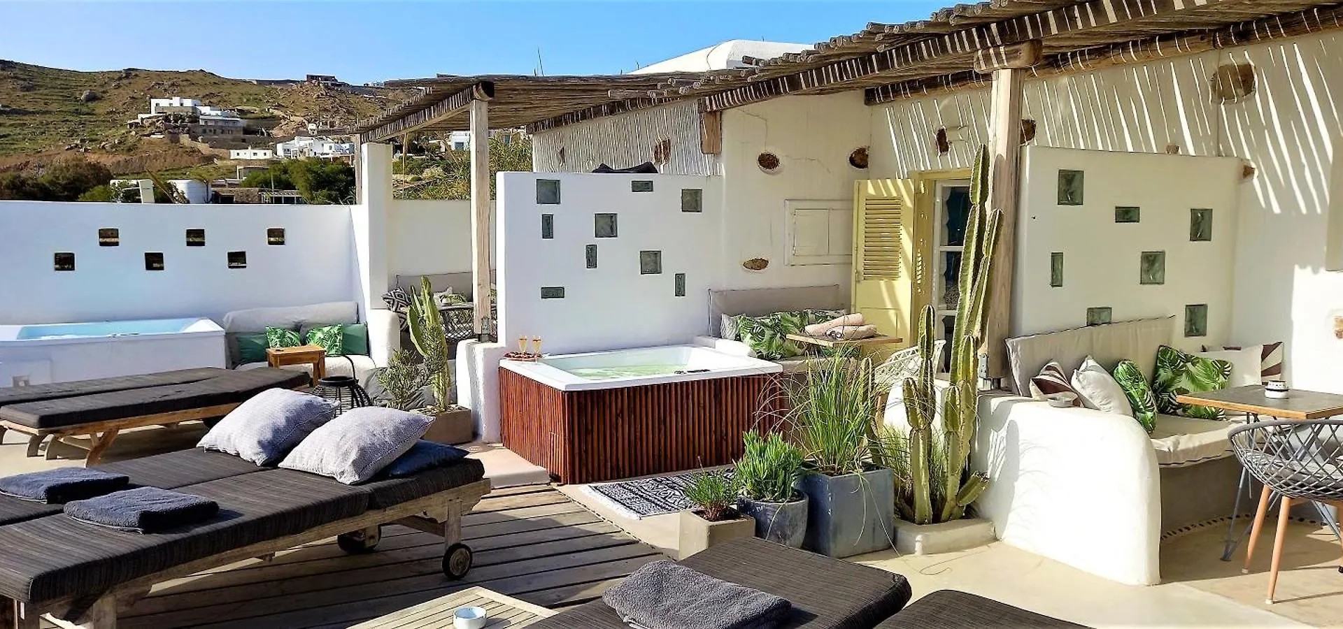 Sea Side Studios & Houses Kalo Livadi 2*,