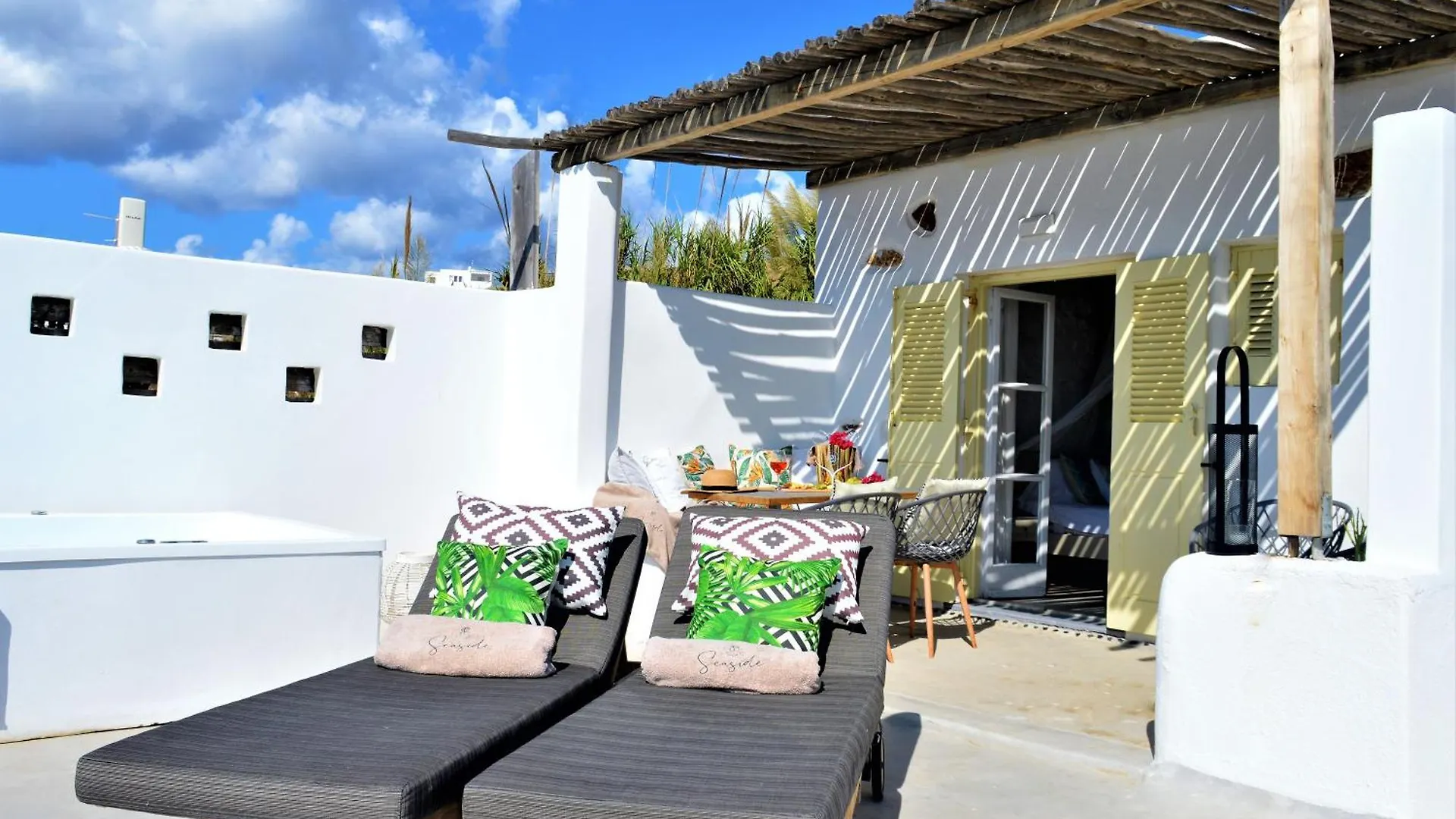 Sea Side Studios & Houses Kalo Livadi Aparthotel